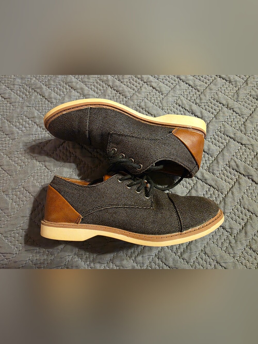 Boys SIZE 1 Casual Canvas Lace-Up Shoes